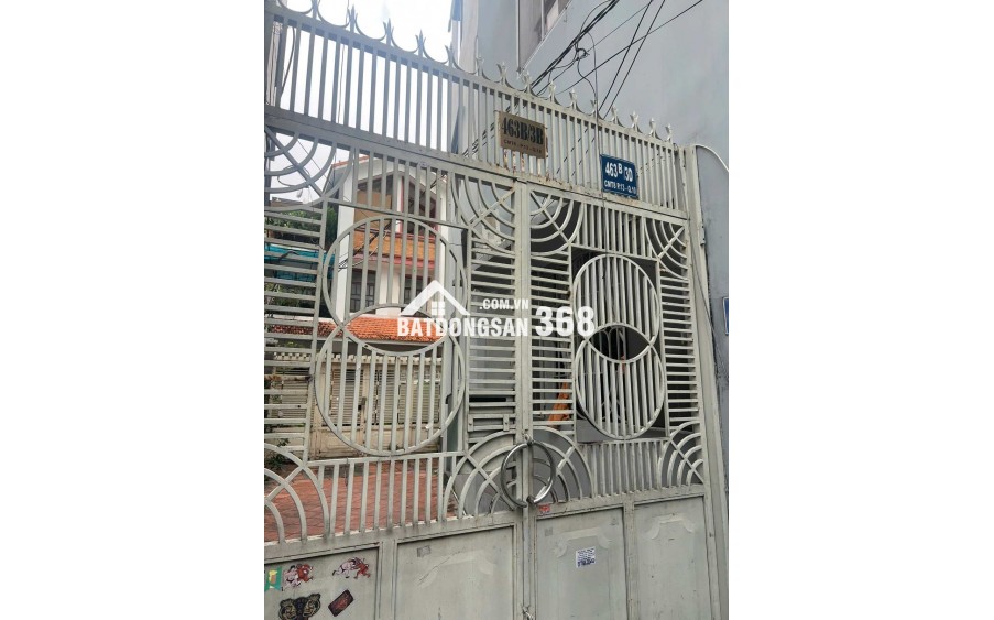 Bán nhà chính chủ quận 10